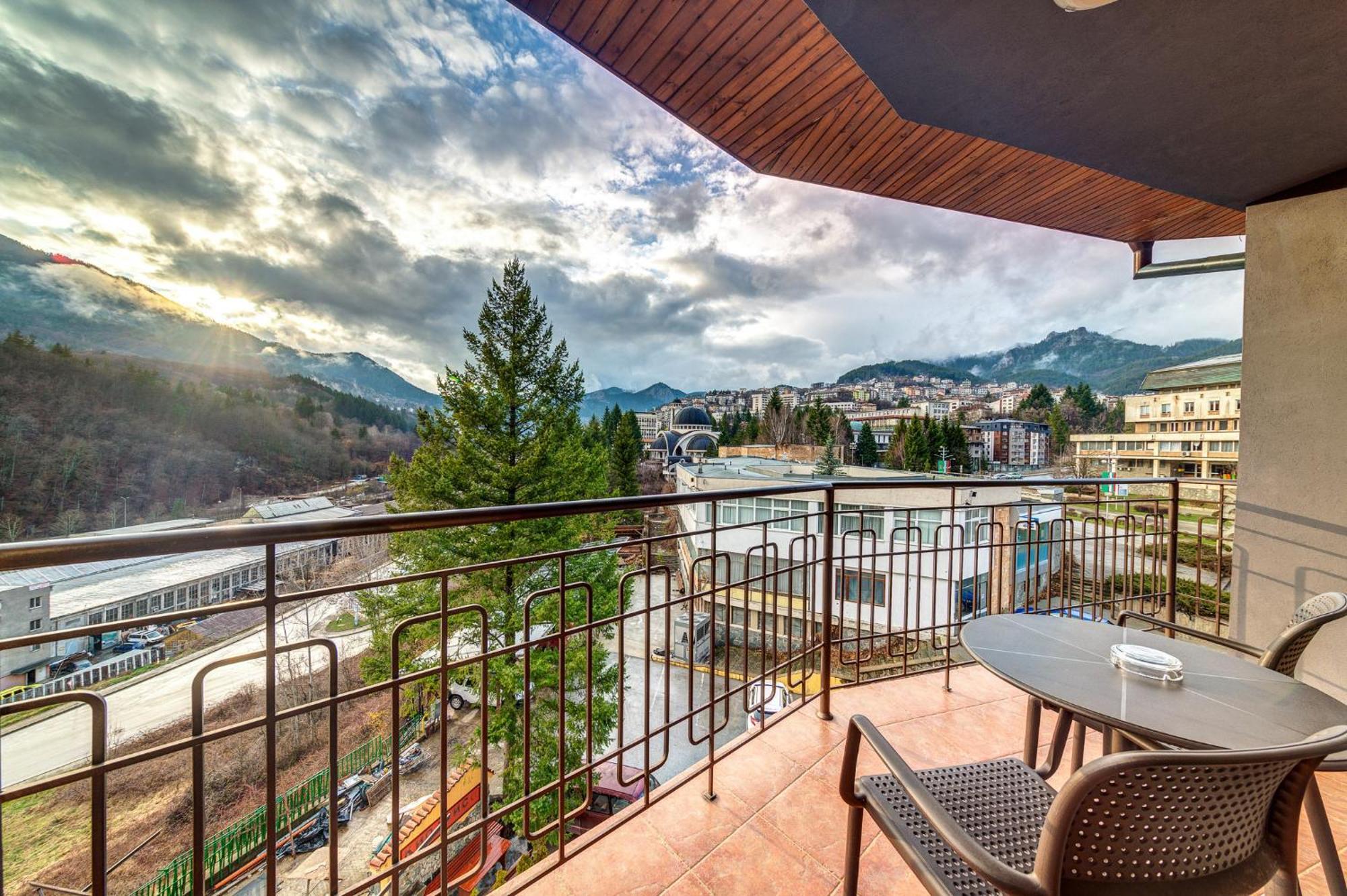 Spa Hotel Kiparis Smolyan Exterior foto